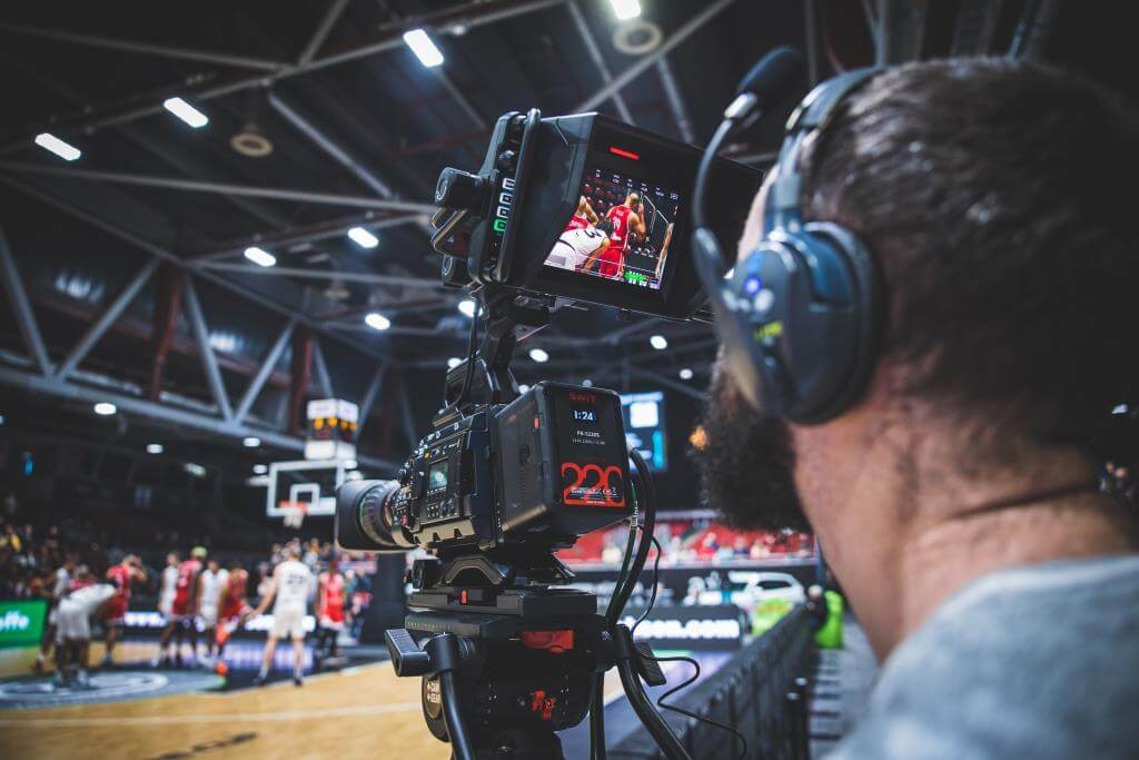 JS 20221213 1210 web